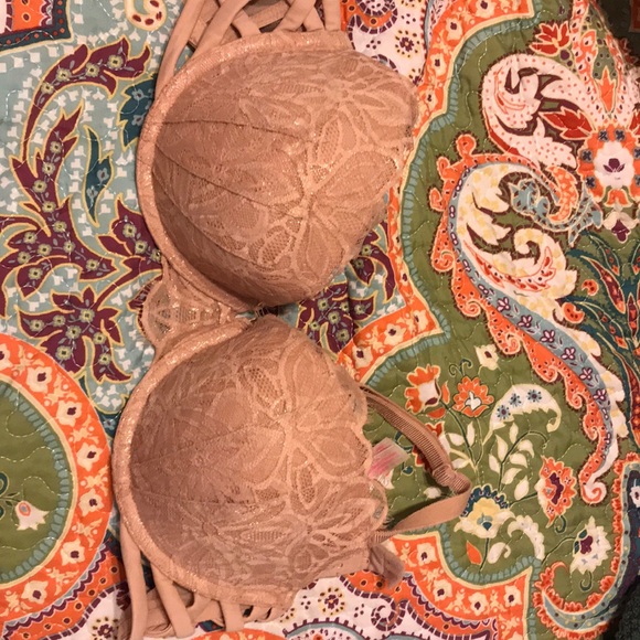 Pink intimate - Picture 1 of 4